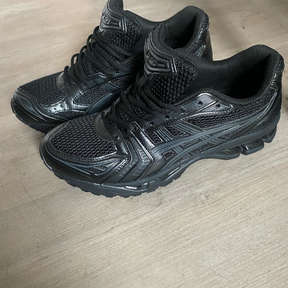 ASICS Men's Black Running Shoes